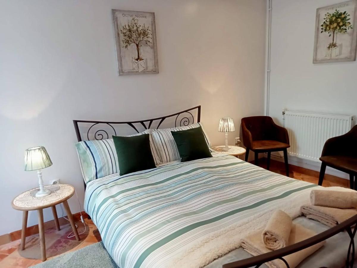 Bed and Breakfast Libellule Coussac-Bonneval Exteriér fotografie